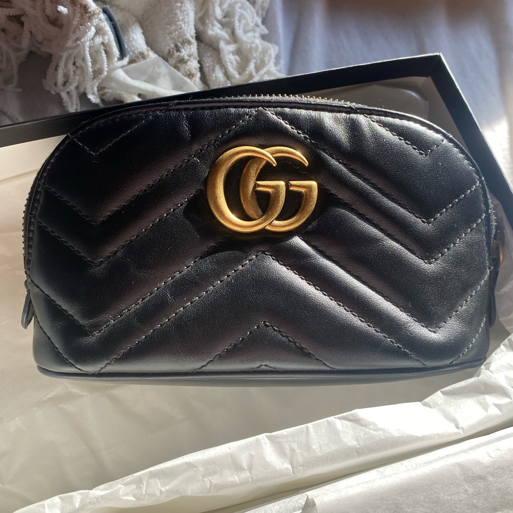 GG Marmont cosmetic case🖤